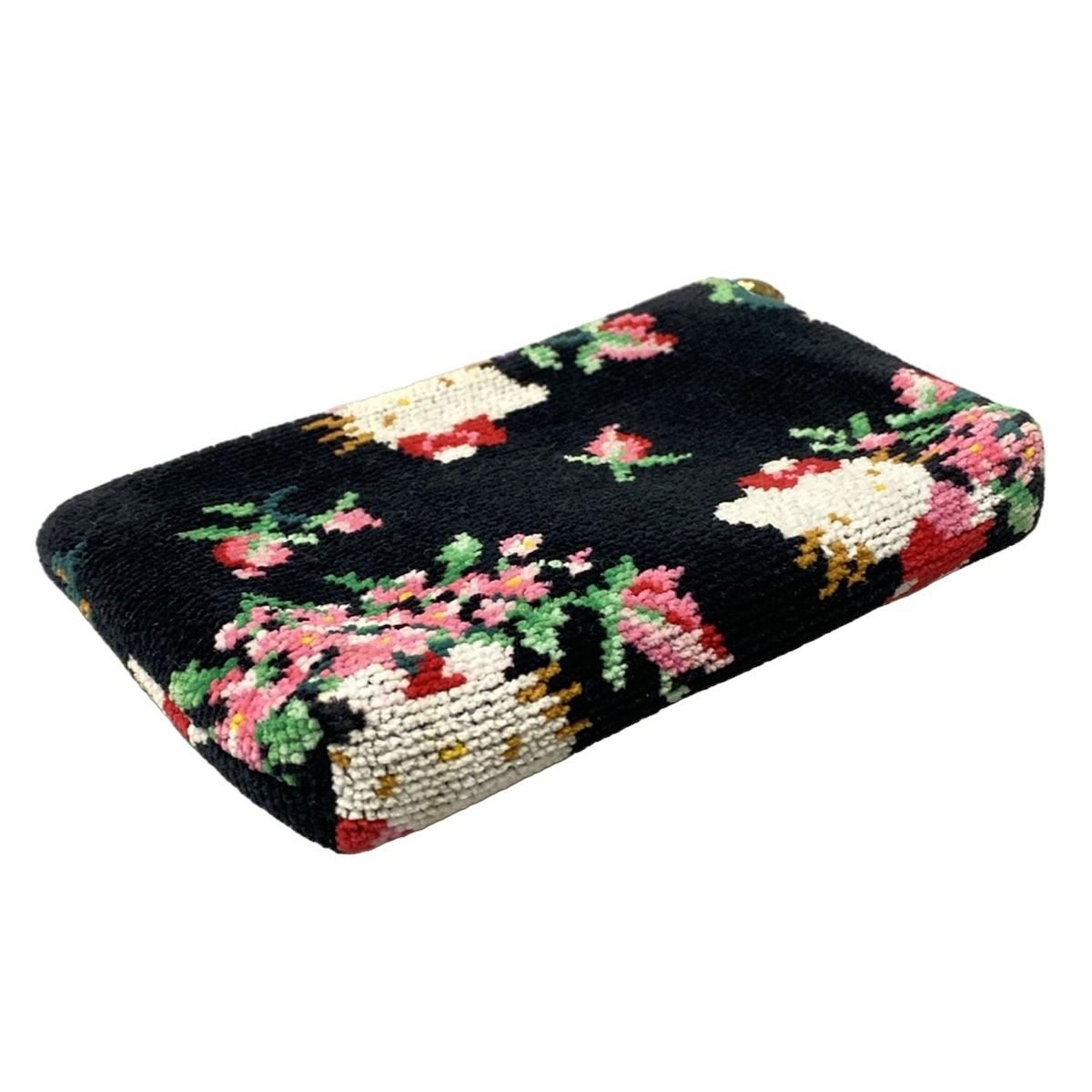 黒×白×マルチ 花柄