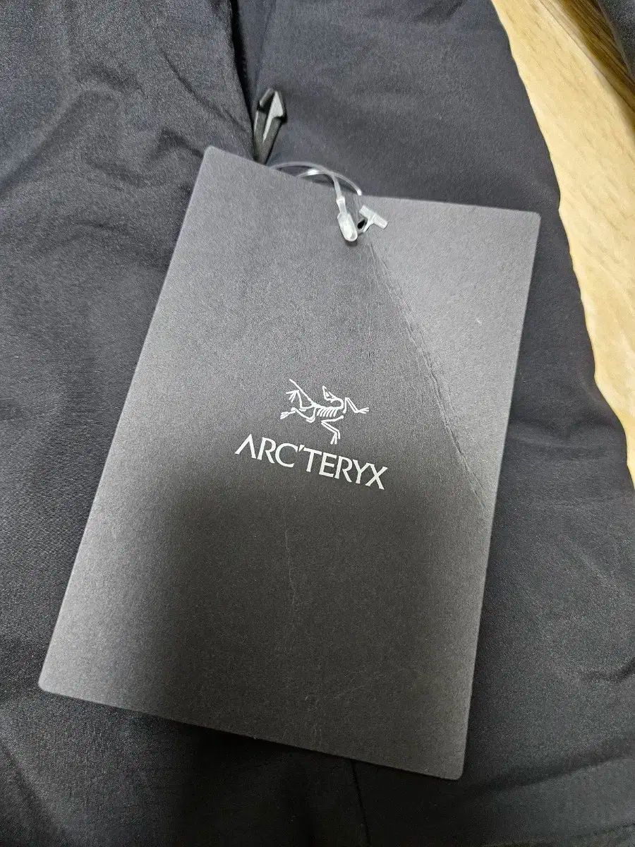 ARC TERYX アークテリクス Atom アトム SV フーディ メンズ S OLIVEOS_COM_TR