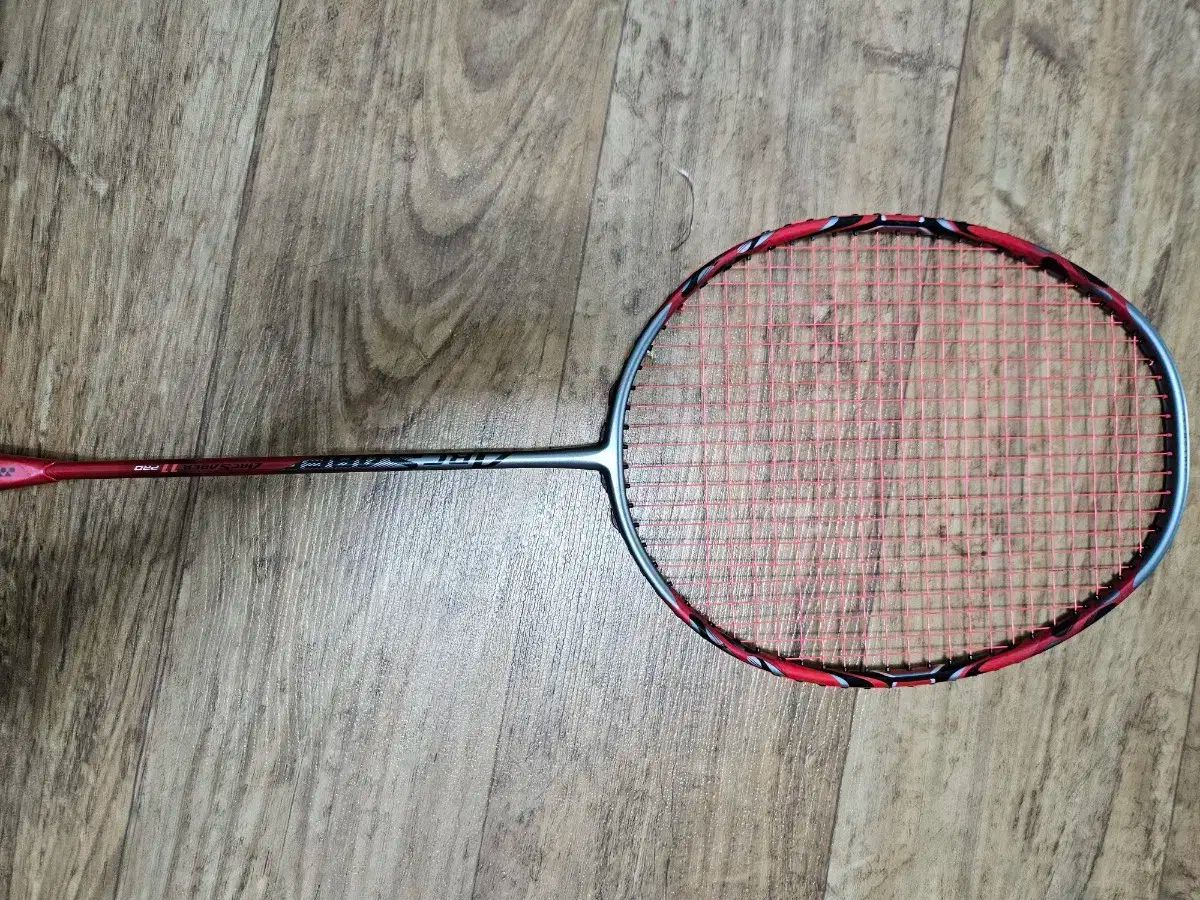 YONEX ヨネックス アークス セイバー 11 プロ