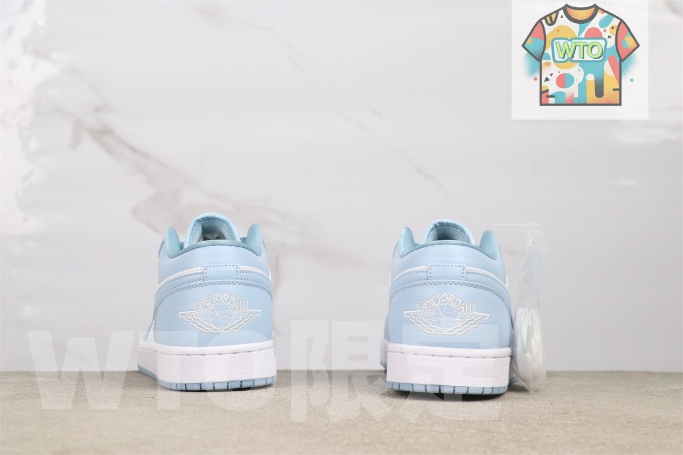 ナイキ ウィメンズ エアジョーダン1 ロー アルミニウム DC0774-141 ODELLYA_COM