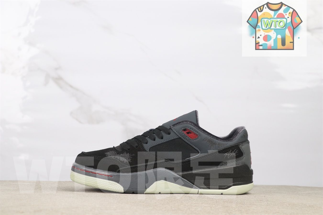 HQ2958-006フー ディサイズ ウォー × ナイキ ウィメンズ ジョーダン フライト コート SP テラ