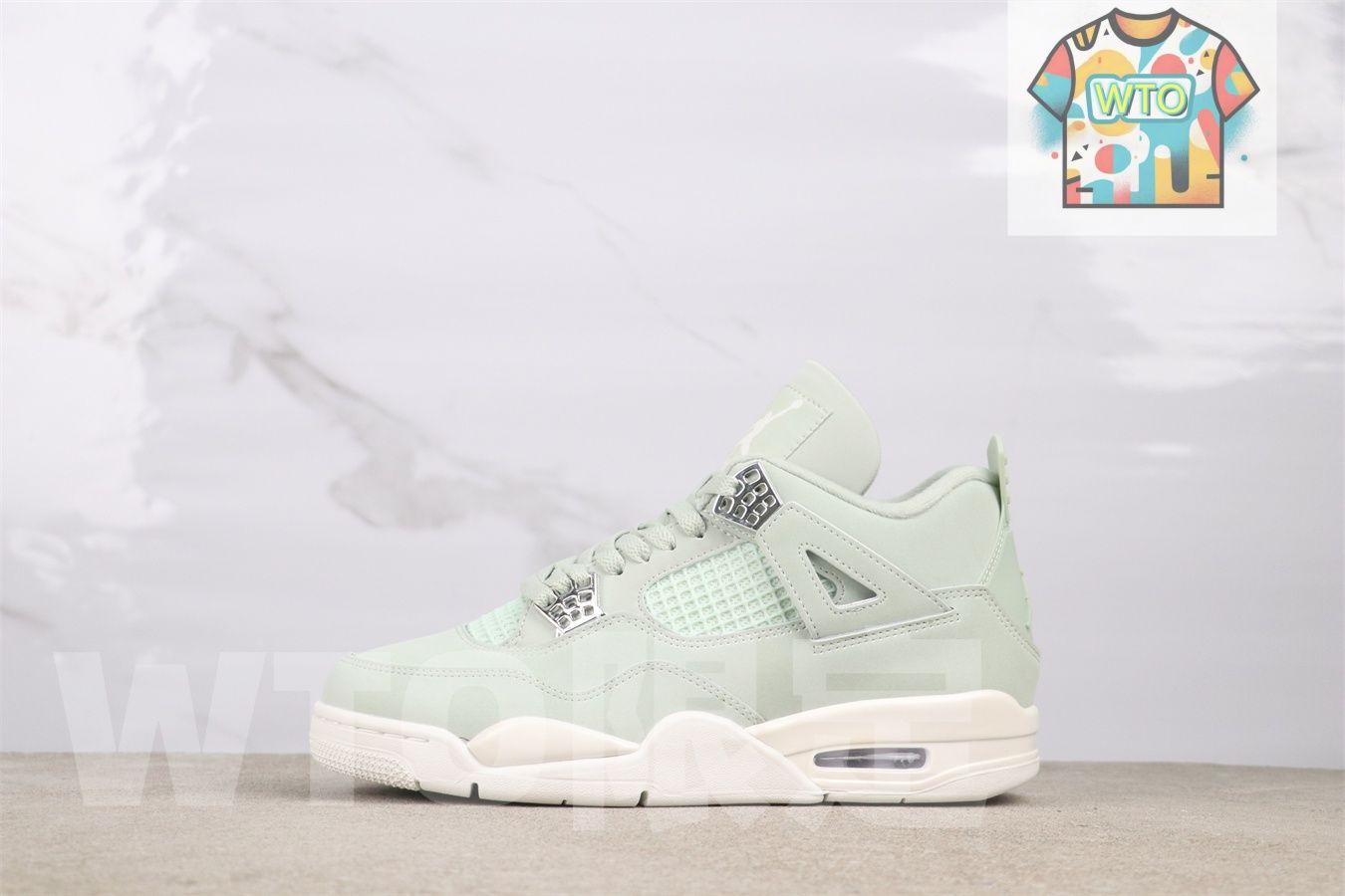 HV0823-003ナイキ ウィメンズ エアジョーダン4 アバンダンス