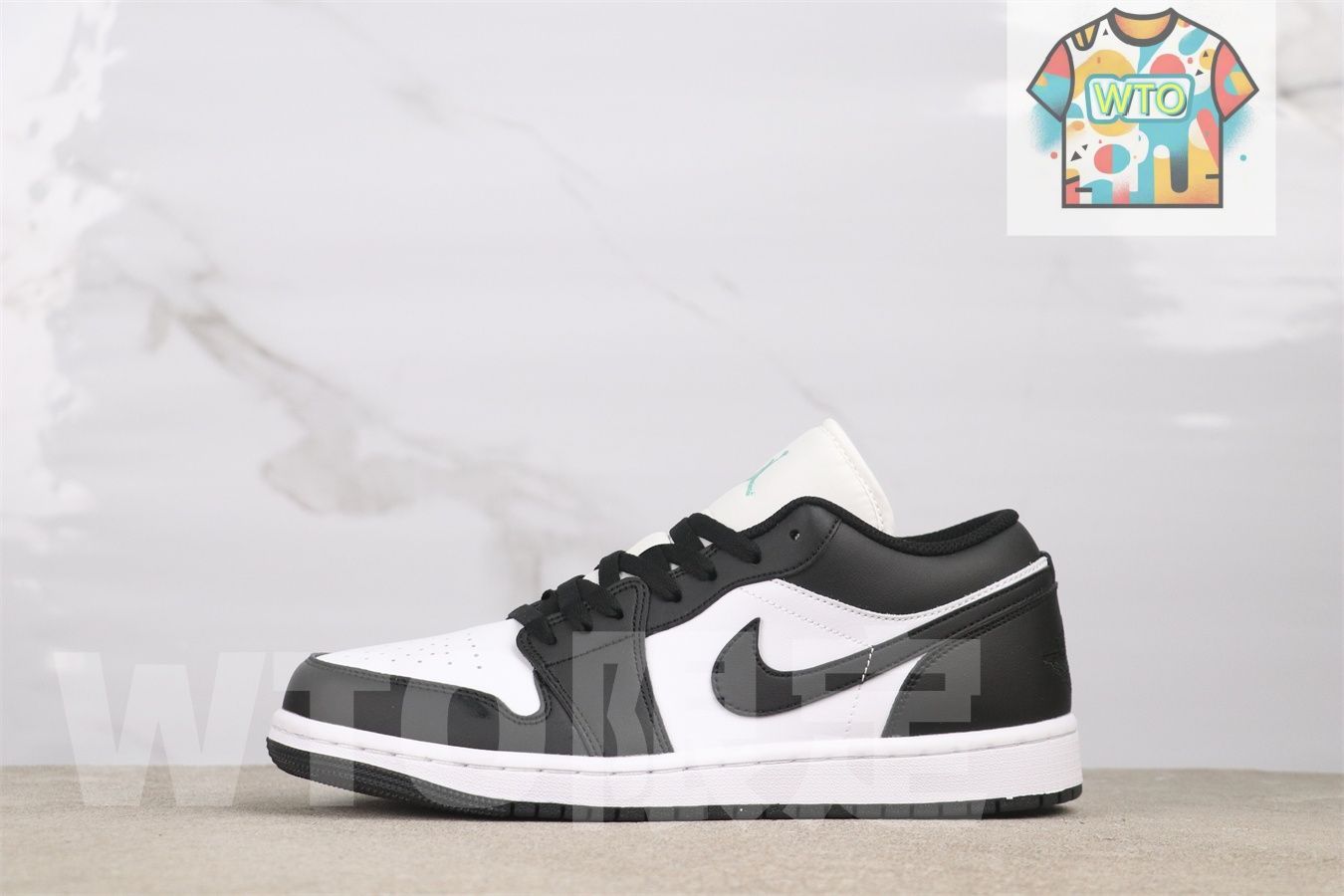 ジョーダン1代ローカットシリーズ ブラック＆ホワイト 553558-131