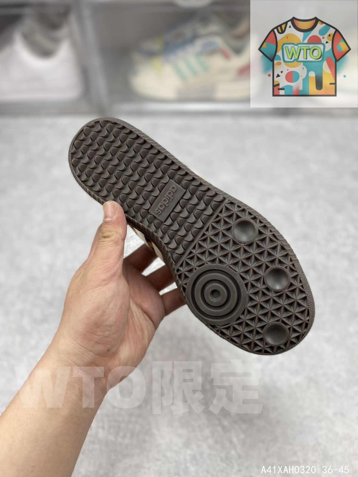 アディダスオリジナルス ウィメンズ