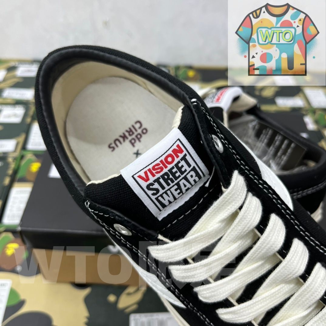 スニーカー 在庫