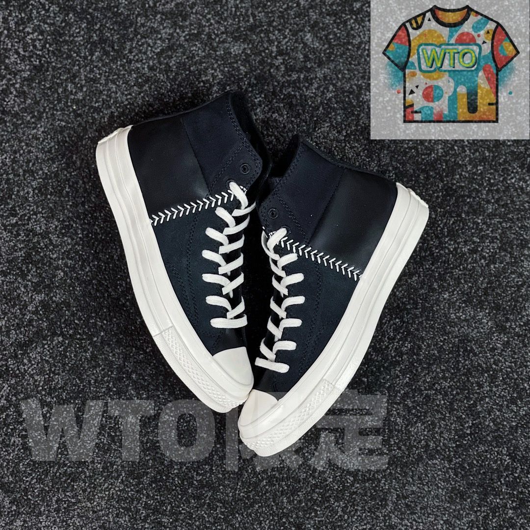 デコンストラクションスニーカー