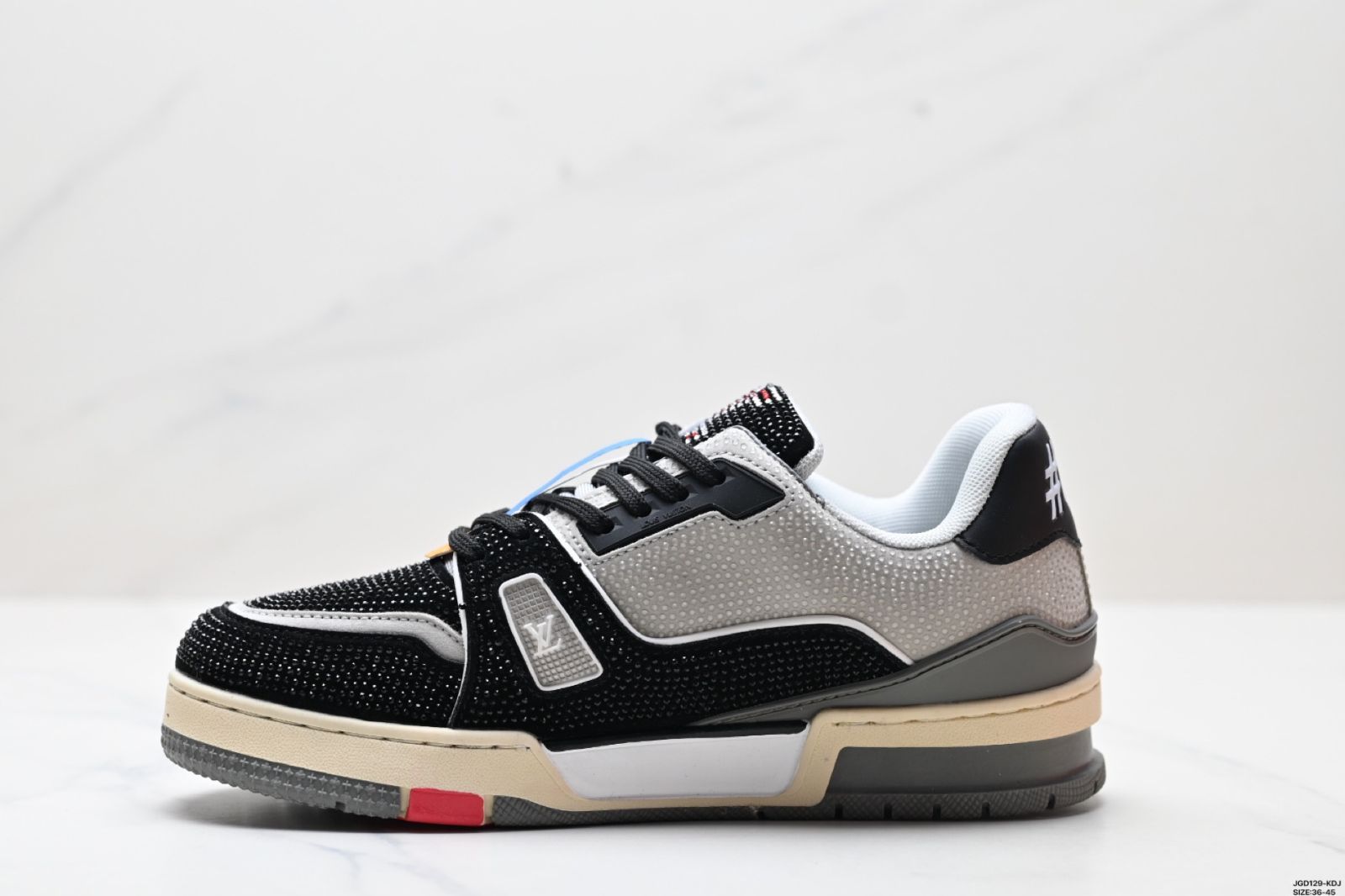 スニーカー ロー