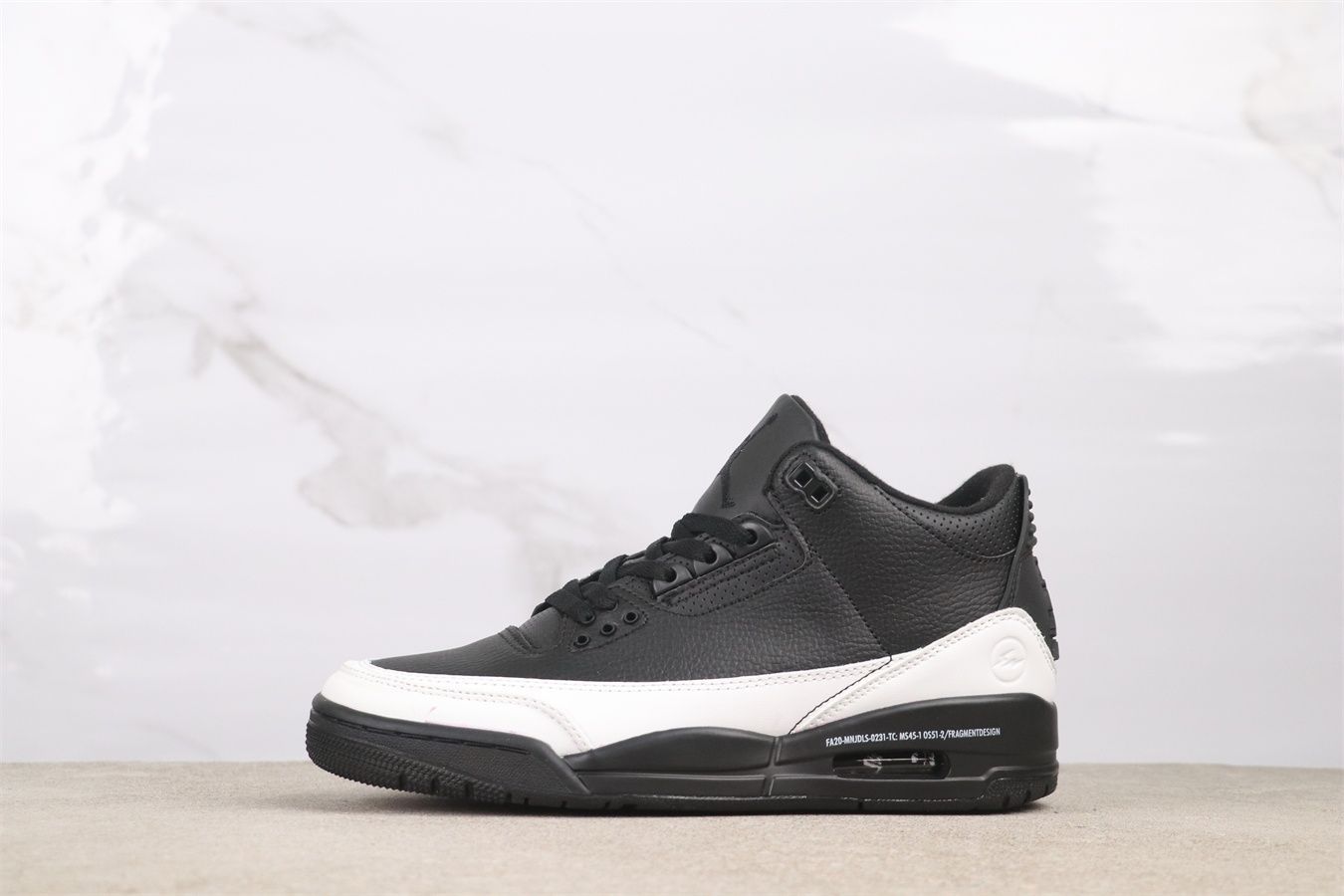 全新 エアジョーダン3 レトロ バスケットシューズ 136064-080 ブラック&ホワイト