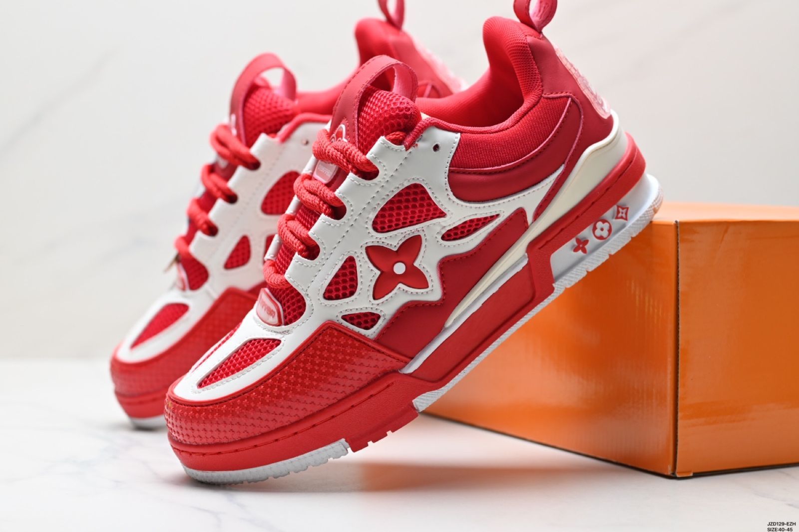 ロー カジュアルスポーツシューズ