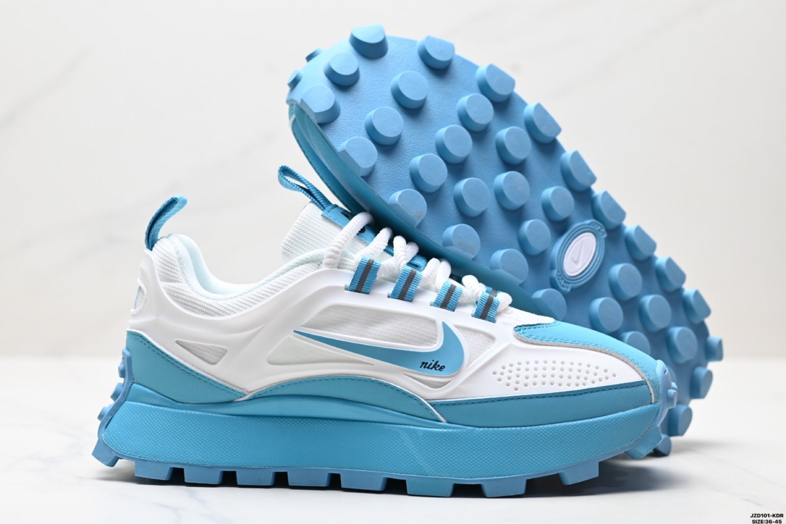 クロスカントリー ランニングシューズ