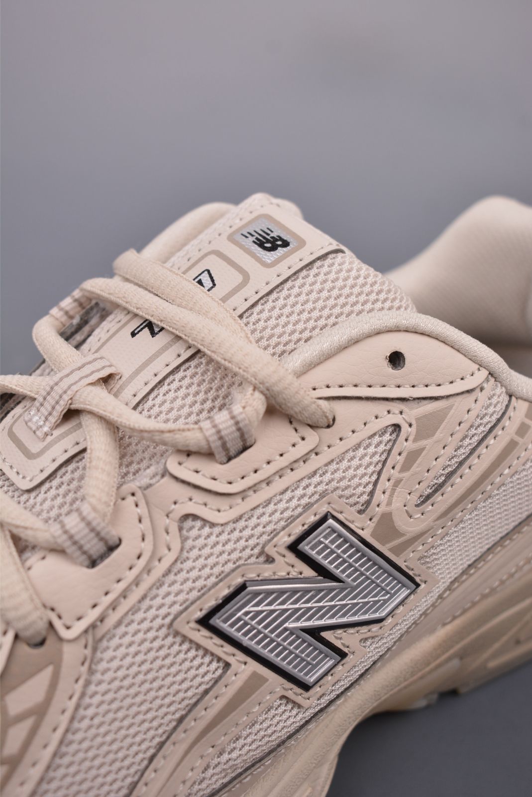 ランニングシューズ