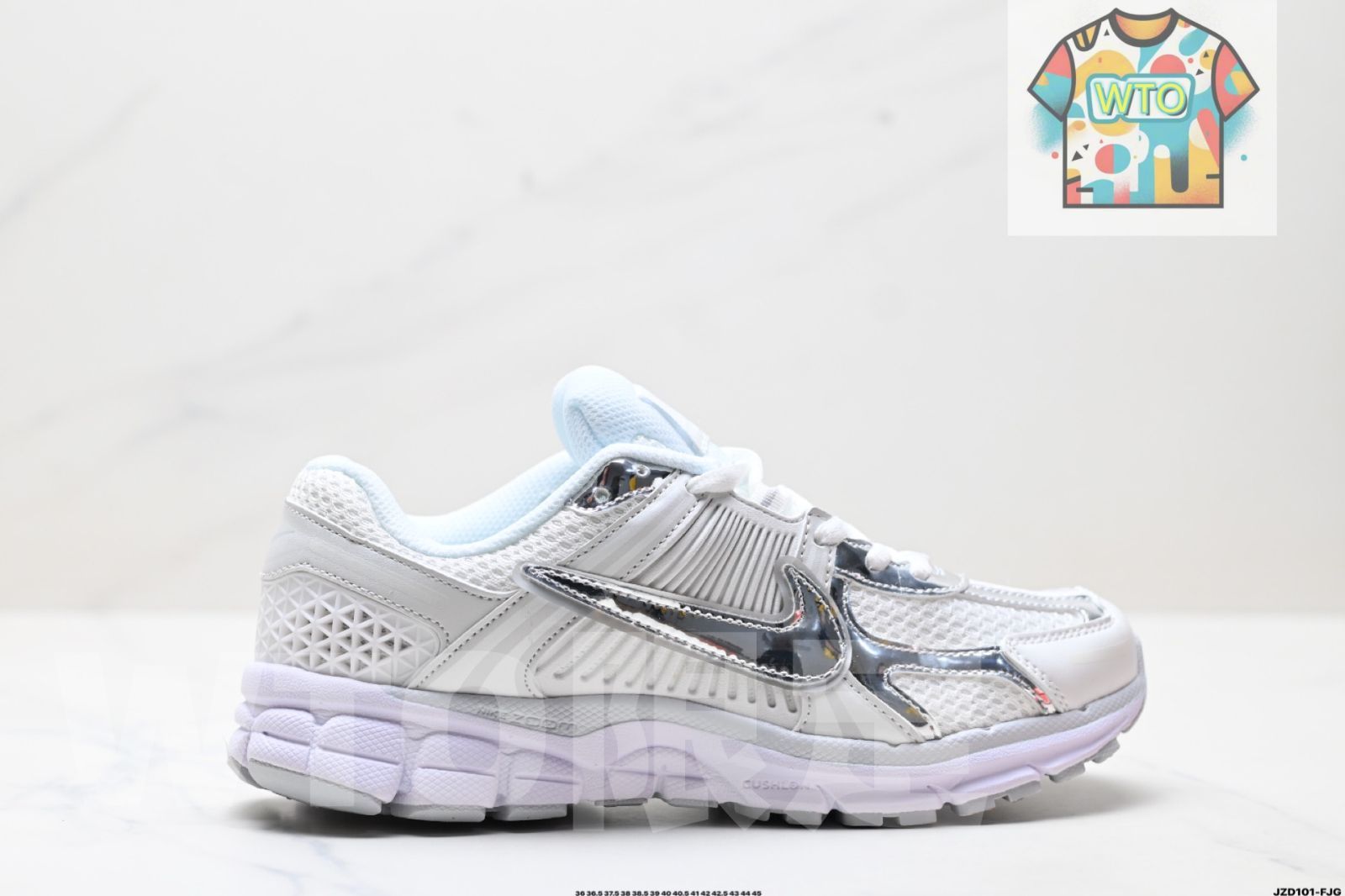 今日 ナイキ Nike Zoom Vomero 5 マラソンレトロランニング 5 代レジャースポーツジョギングシューズ