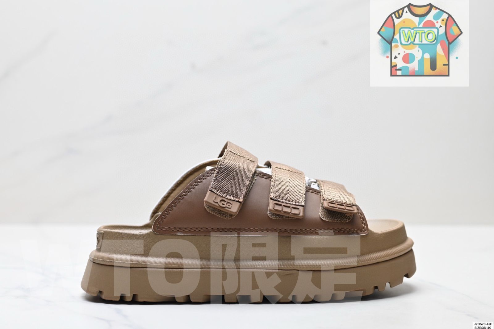 今日 UGG 2025 夏の新商品 レディースゴールデンシリーズ 厚底マジックテープ スリッパ 在庫 価格