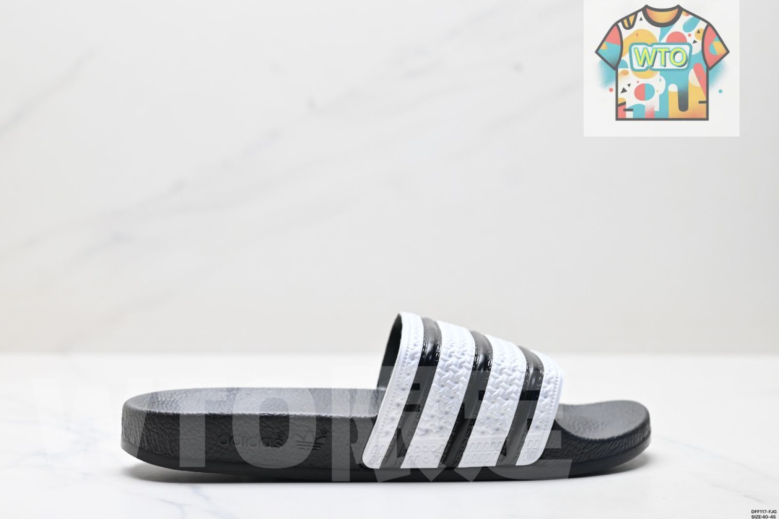 今日 Adidas originals Adilette アディダス 運動向け快適ゴム底スリッパ