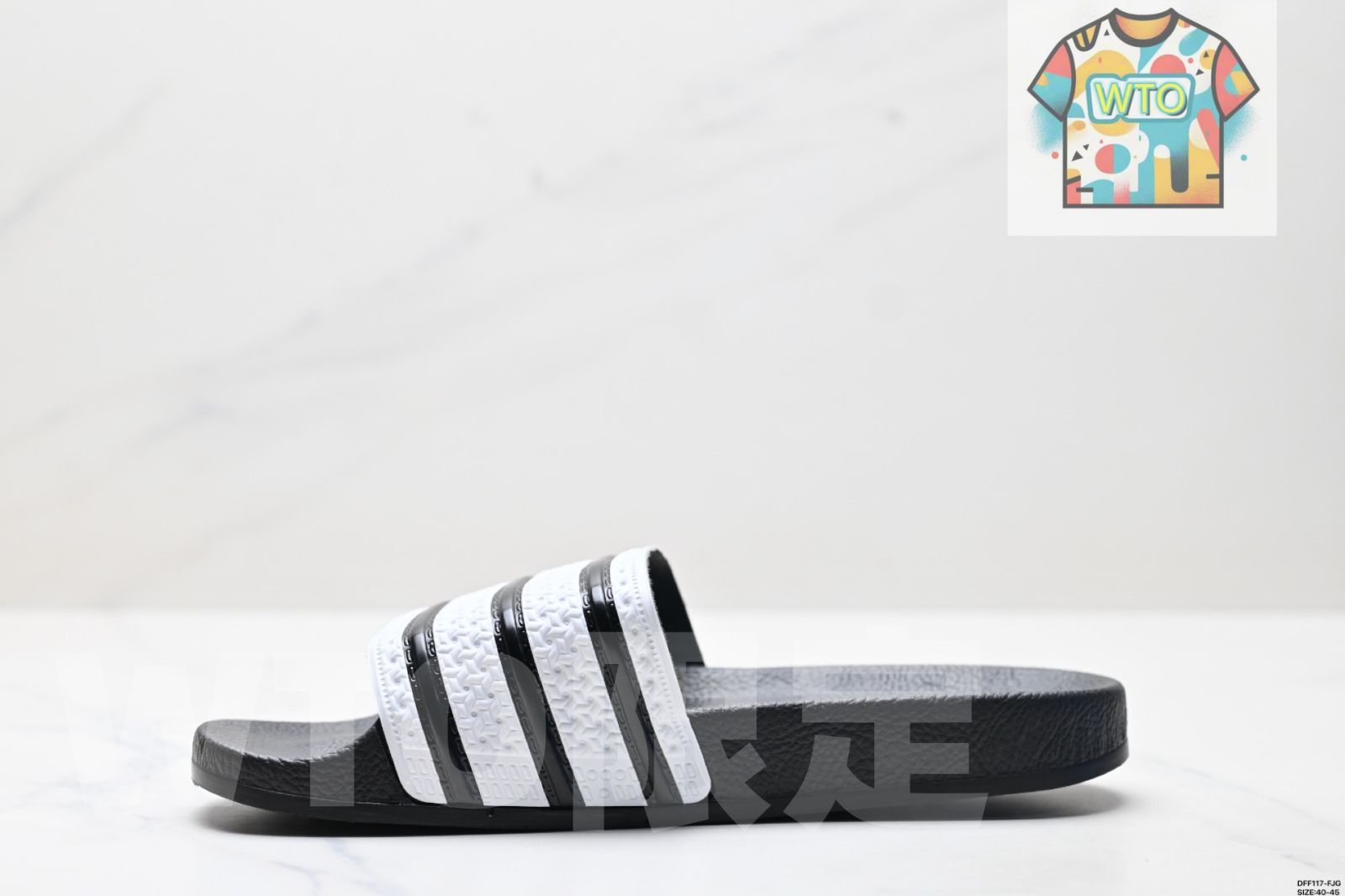 Adilette アディダス