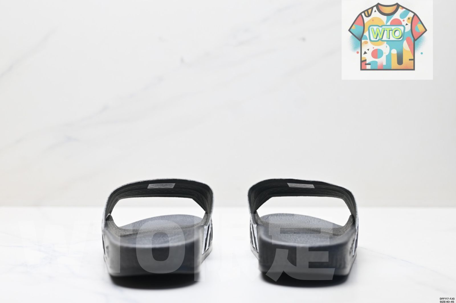 Adilette アディダス