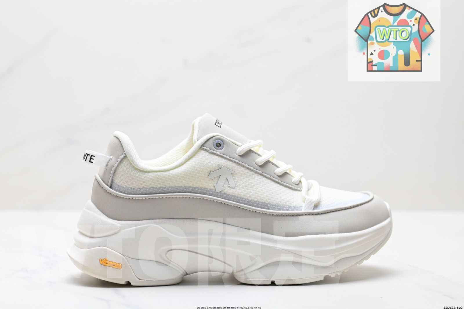 今日 DESCENTE Dualis 快適マルチパターン対応 滑り止め性能 耐磨耗性優れた ローカットライフスタイルシューズ 在庫 価格