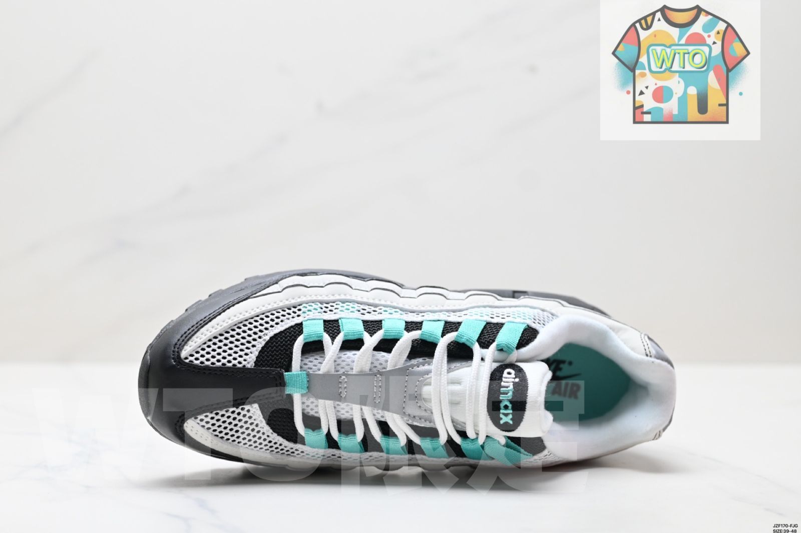 エアクッション搭載 復古ランニングシューズ