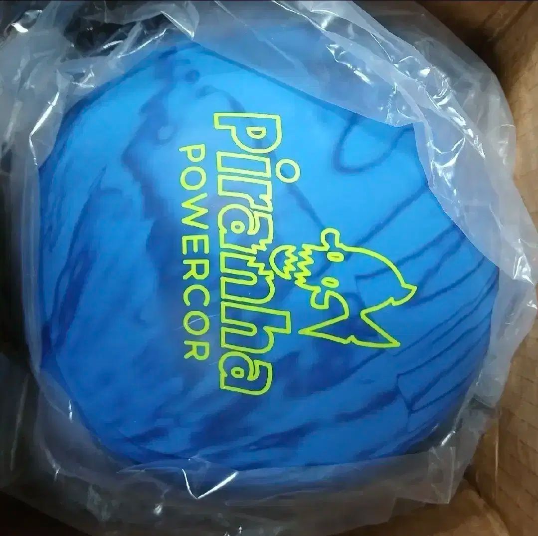 15パウンド コロンビア300 ピラニア パワーコア ボーリング 公式球