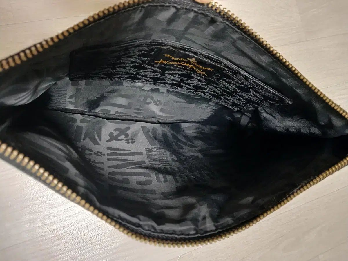 ウエストウッド ブラック