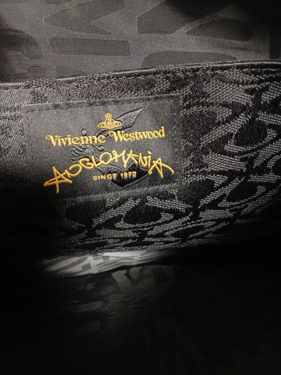 Vivienne Westwood ヴィヴィアン ウエストウッド ブラック クラッチバッグ