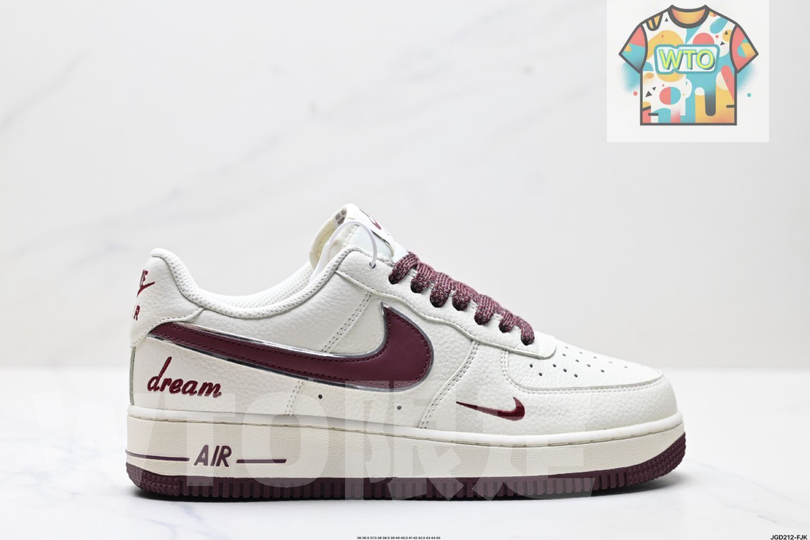 NIKE AIR FORCE 1‘07 LV8オリジナルの型紙とボードを使用し 純正なロートップエアフォースワンのフォルムを実現-WTO輸入4