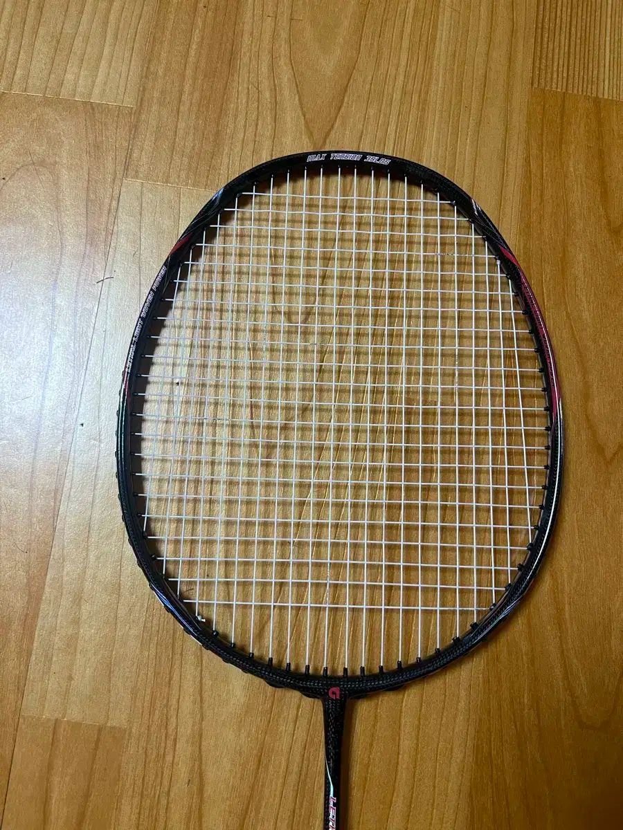 ベトナム産 APEX エイペックス LEE リー SALITE サライト ウーブンパワー 5 uラケット