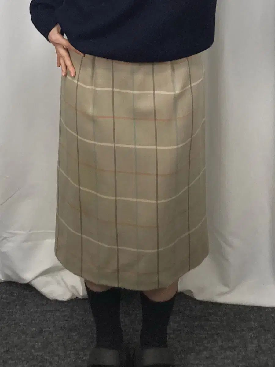 バーバリー ウール チェック ミディ スカート