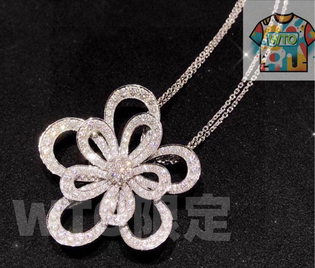 ヴァン クリーフ&アーペルの花 クラシックブローチネックレス| |