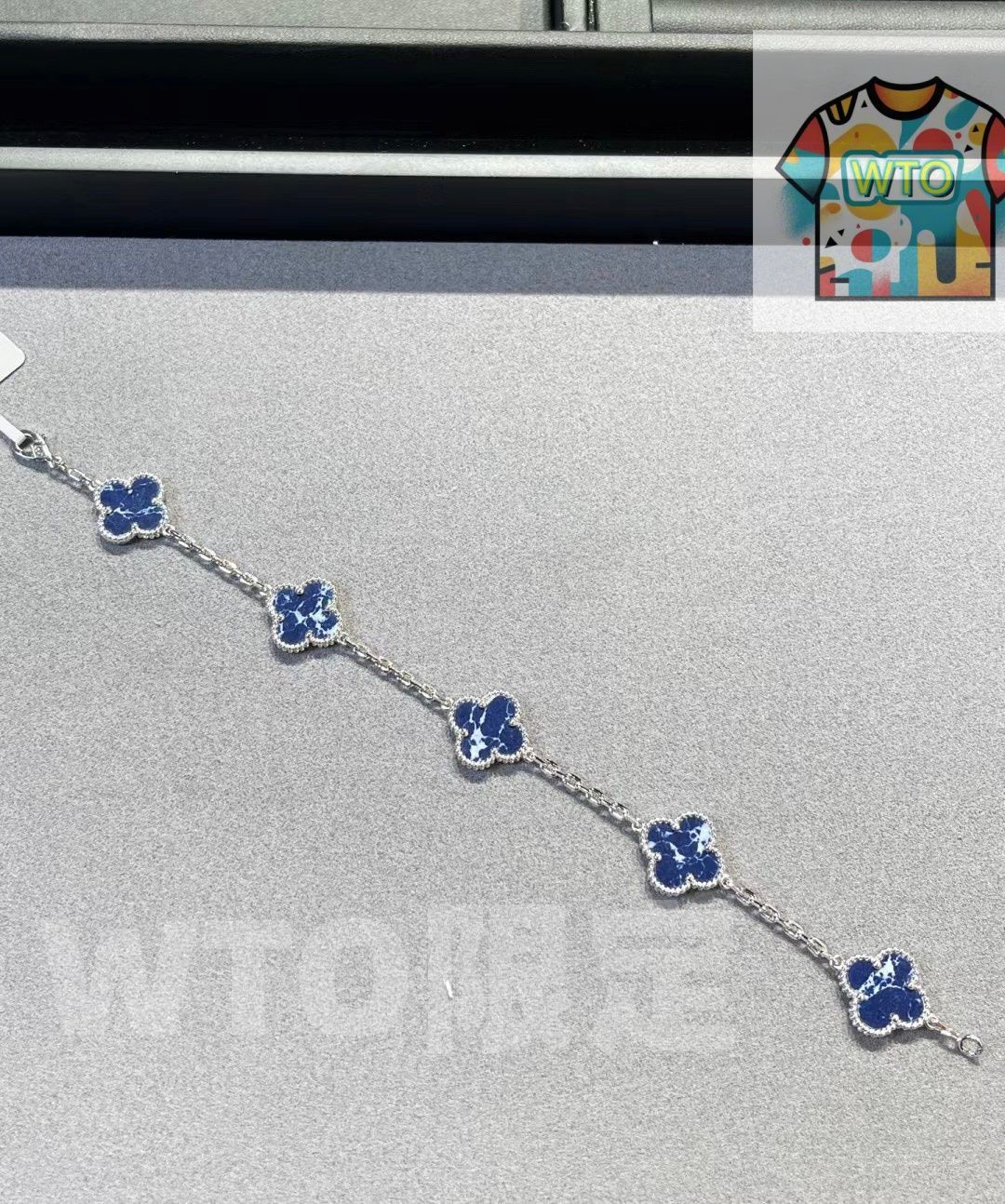 Van Cleef Arpels ヴァン クリーフ＆アーペルの ペトライト ファイブフラワー ブレスレット WTO輸入1