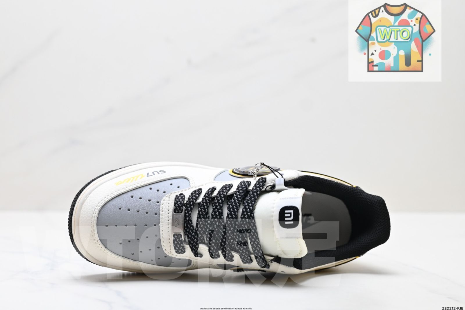 NIKE AIR FORCE 1‘07 LV 8 ナイキ エア フォース 本来の型枠と型紙で なローカットエアフォースのモデルを作成