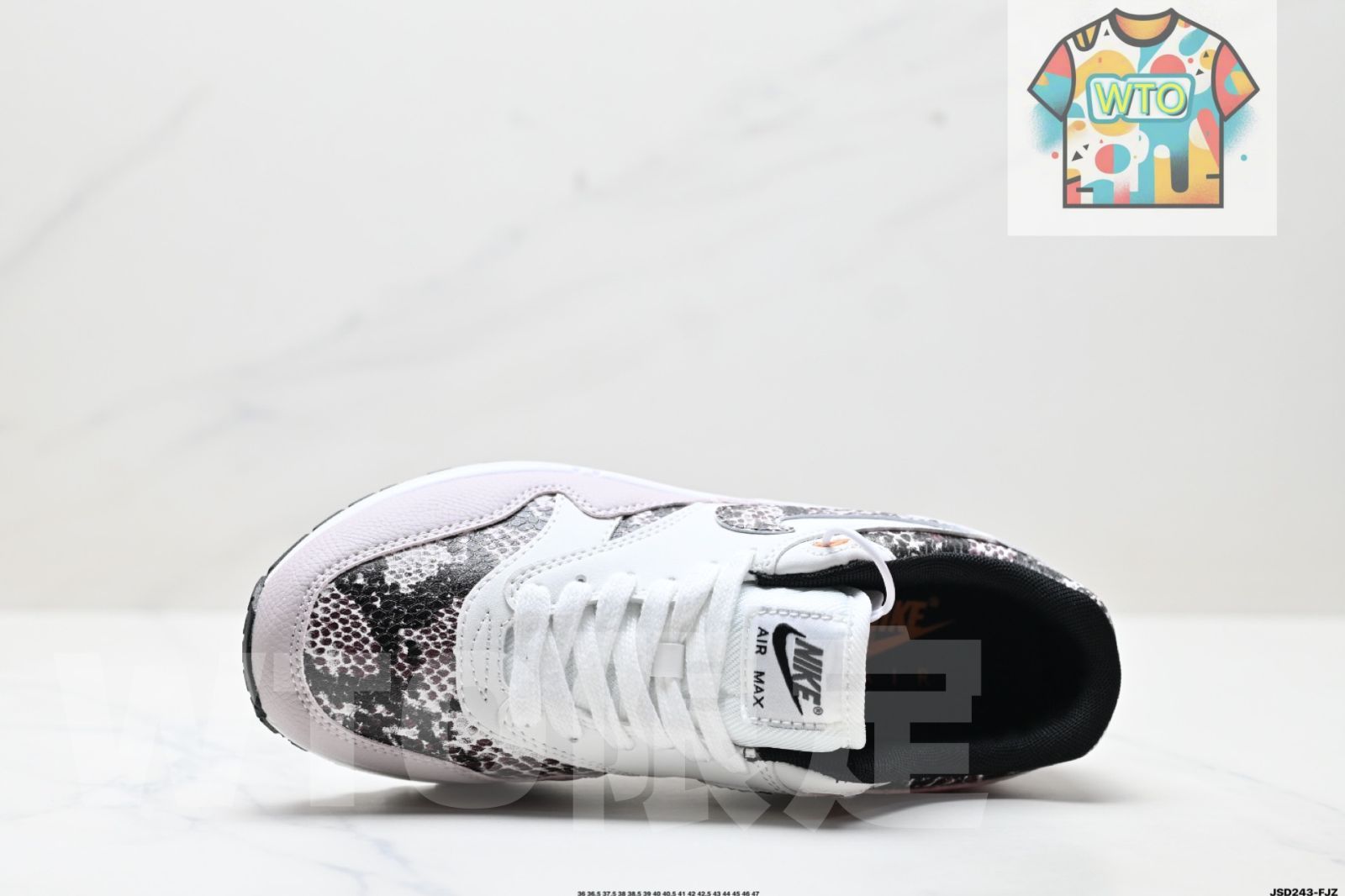 ナイキ Nike Air Max 1 はエアキャップソール搭載で クッション性 耐磨耗性に優れたスポーツシューズ