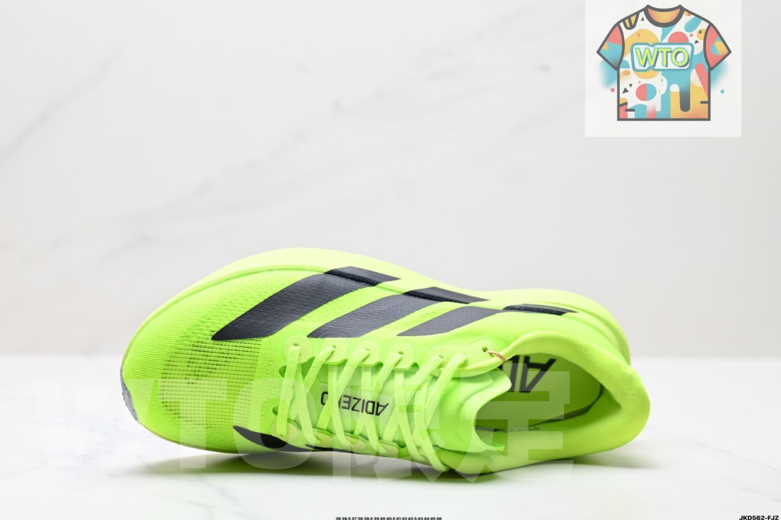 アディダス Adidas Adizero Evo SL は快適でマルチマッチ で 滑り止め 耐磨耗性に優れたロートップカジュアルランニングシューズ