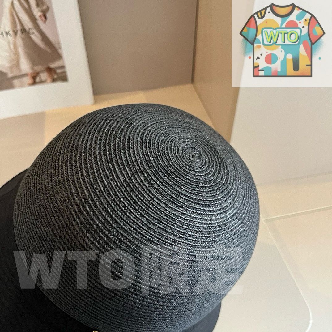 新モデルのストローハット