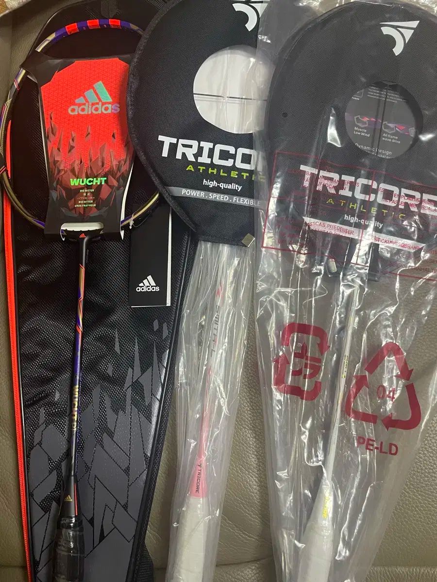 バドミントン ラケット 新商品 トリコア アディダス