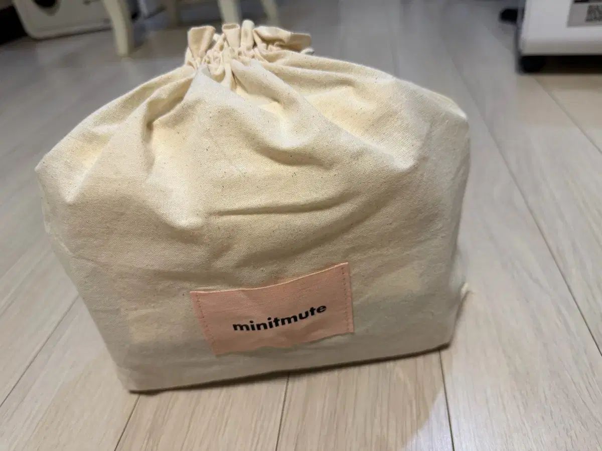 MINITMUTE フェレッティ ミニ ブラック