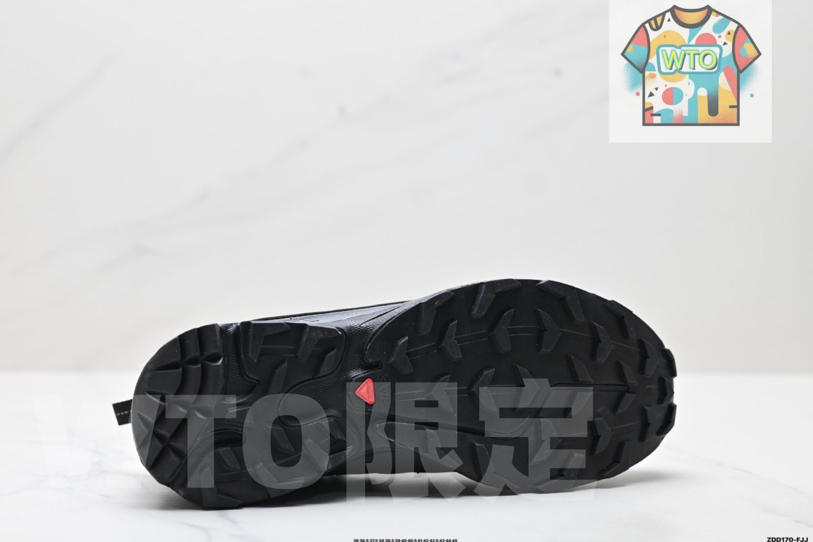 アウトドア トレイルランニングシューズ