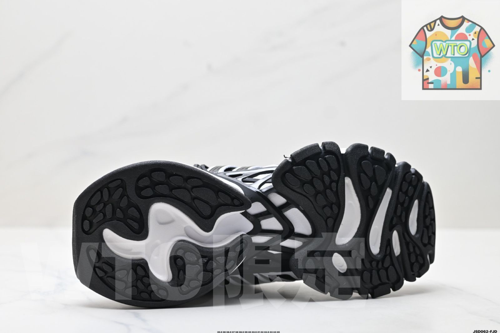 ダディーシューズ