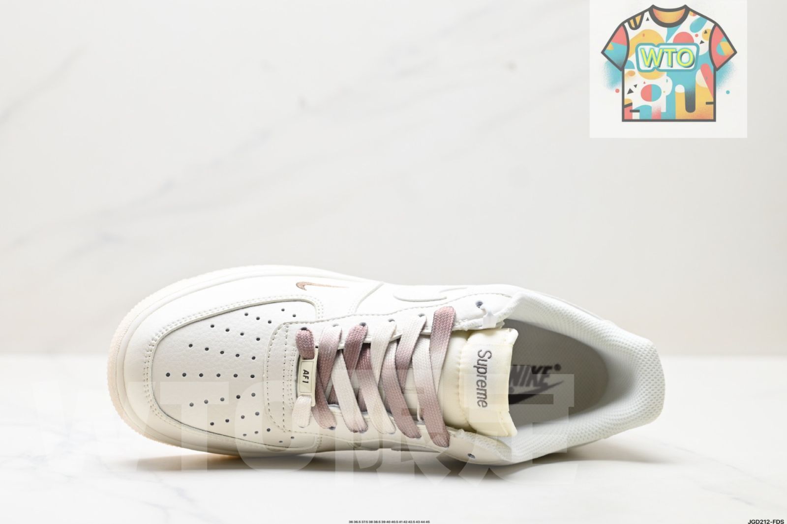 NIKE AIR FORCE 1 ‘07 LV 8 ナイキ エア フォース