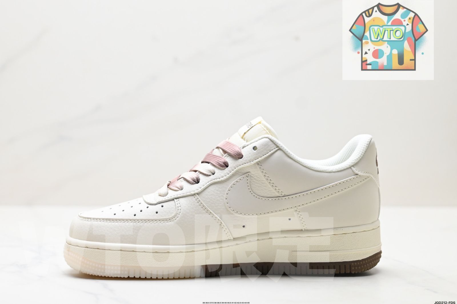  NIKE AIR FORCE 1 ‘07 LV 8 ナイキ エア フォース スニーカー 靴