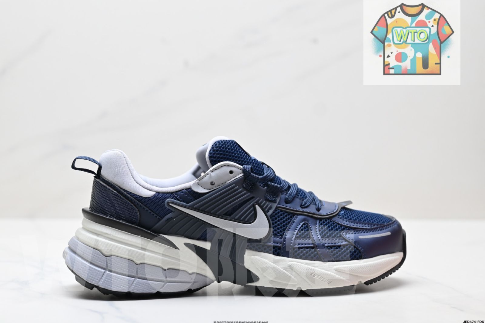 Nike ナイキ V 2 K RUN ランニングシューズ レトロスタイル メッシュ通気性アスレチックシューズ