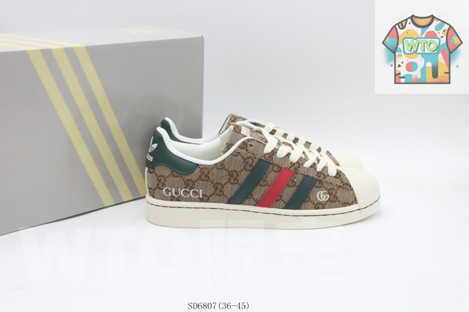 クローバーシェルトゥースケートシューズ ブラウングリーングッチ