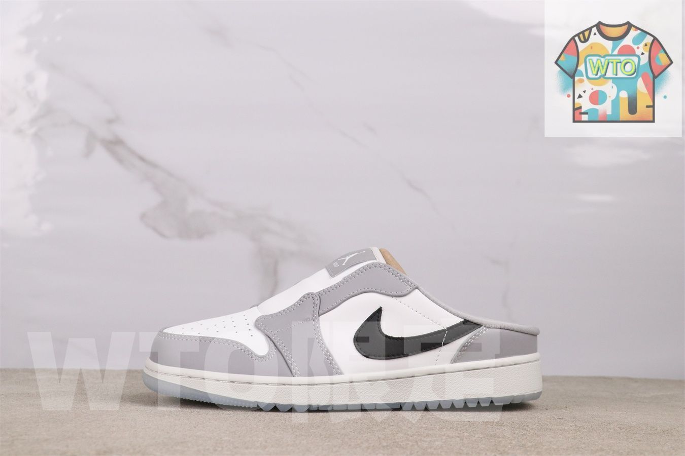 今日 Jordan エアジョーダン AJ1 aj1 エアジョーダン 1 Mule FJ1214-004 灰煙