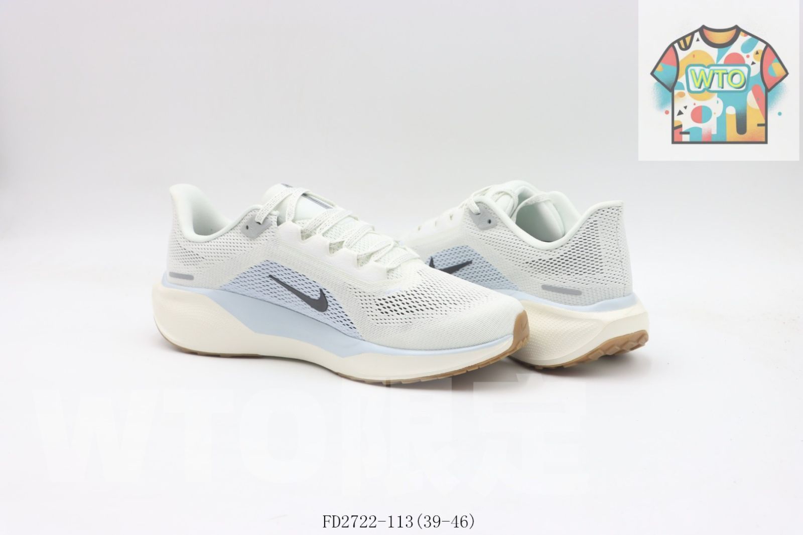 ランニングシューズ