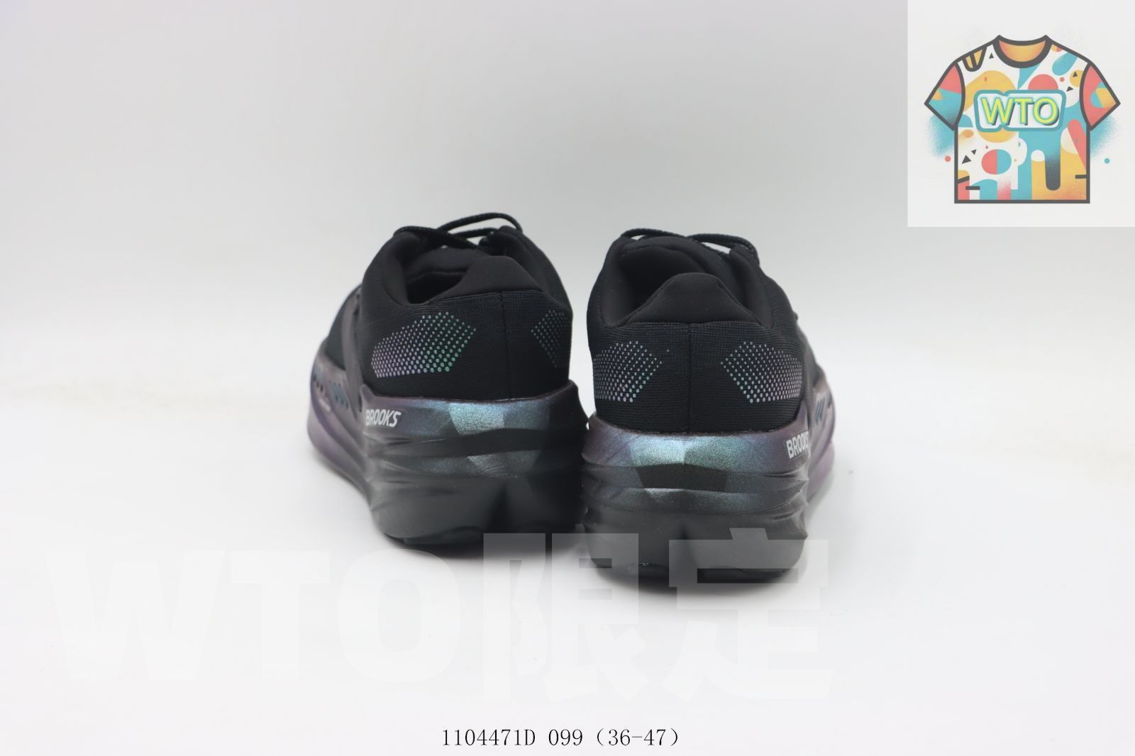 のスニーカー ブラックブルー