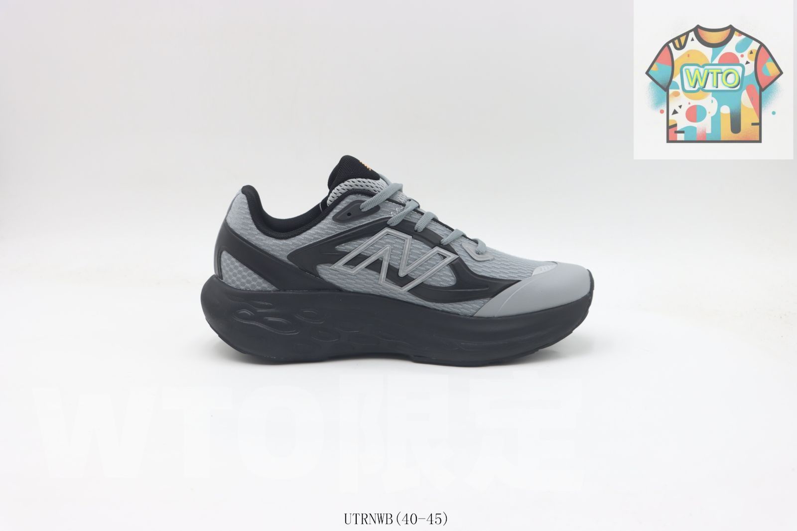 今日 New Balance ニューバランス ブラックグレーオレンジ UTRNWB