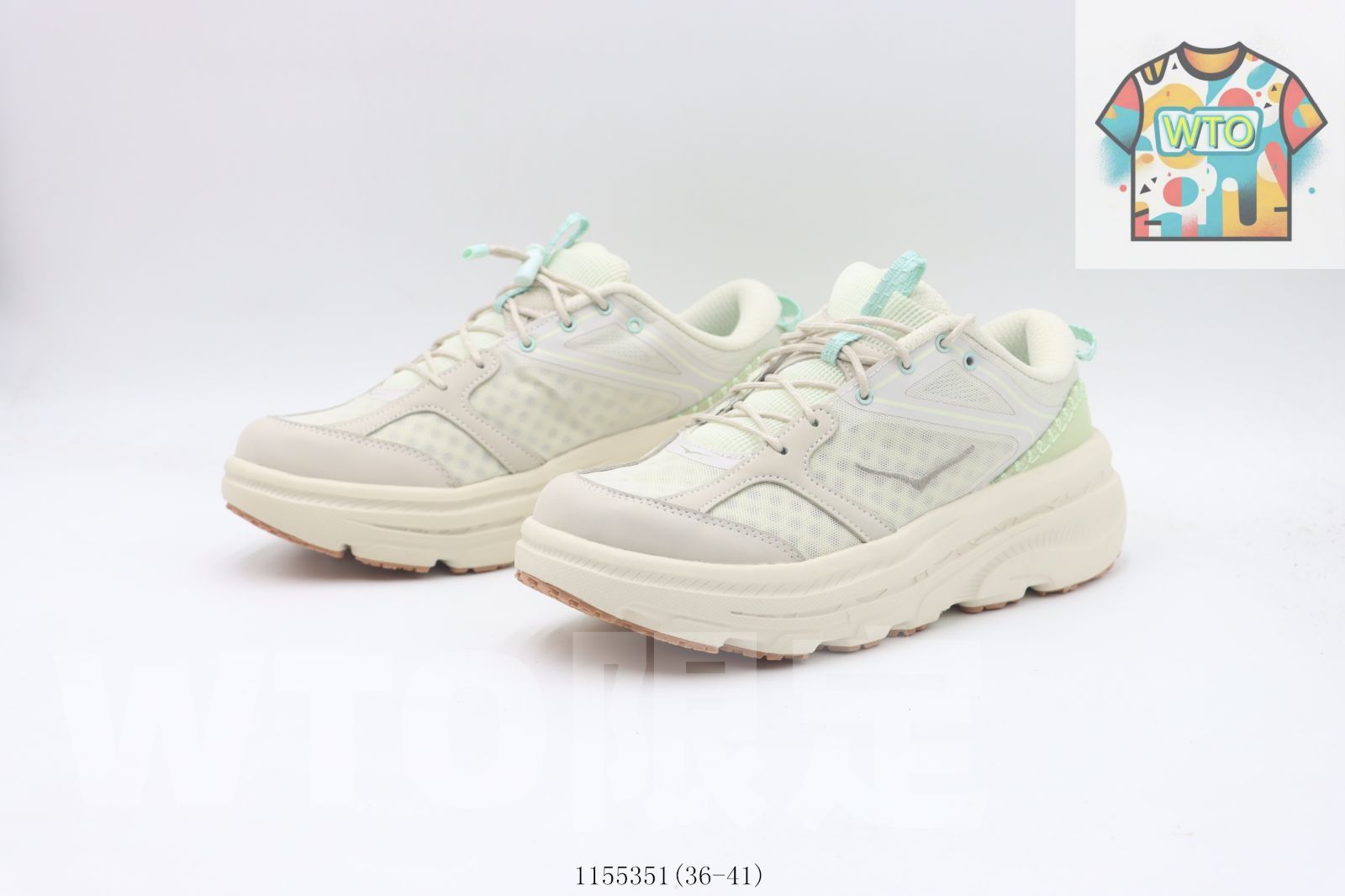 ホカ ランニングシューズ