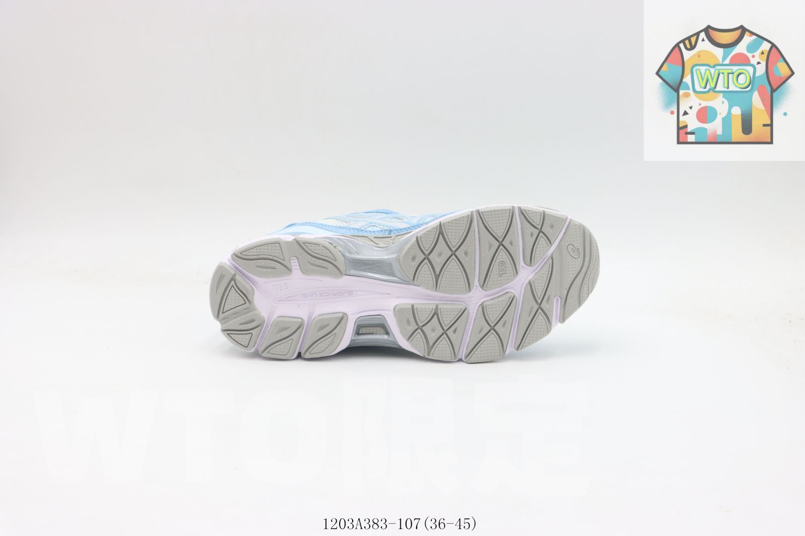 ランニングシューズ