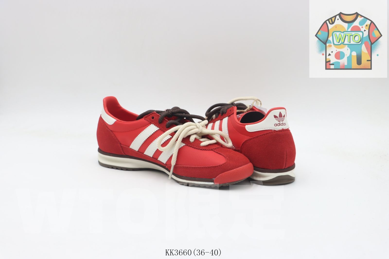 アディランニングシューズ 紅白