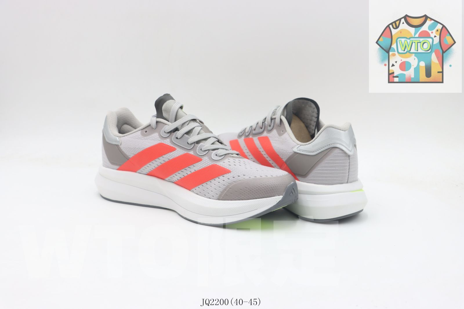 ランニングシューズ